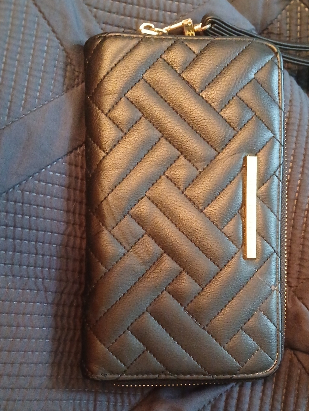 Quilted Black Steve Madden Wallet Wristlet with Gold Accent